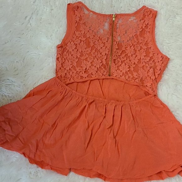 Clothes - Picture 2 of 2